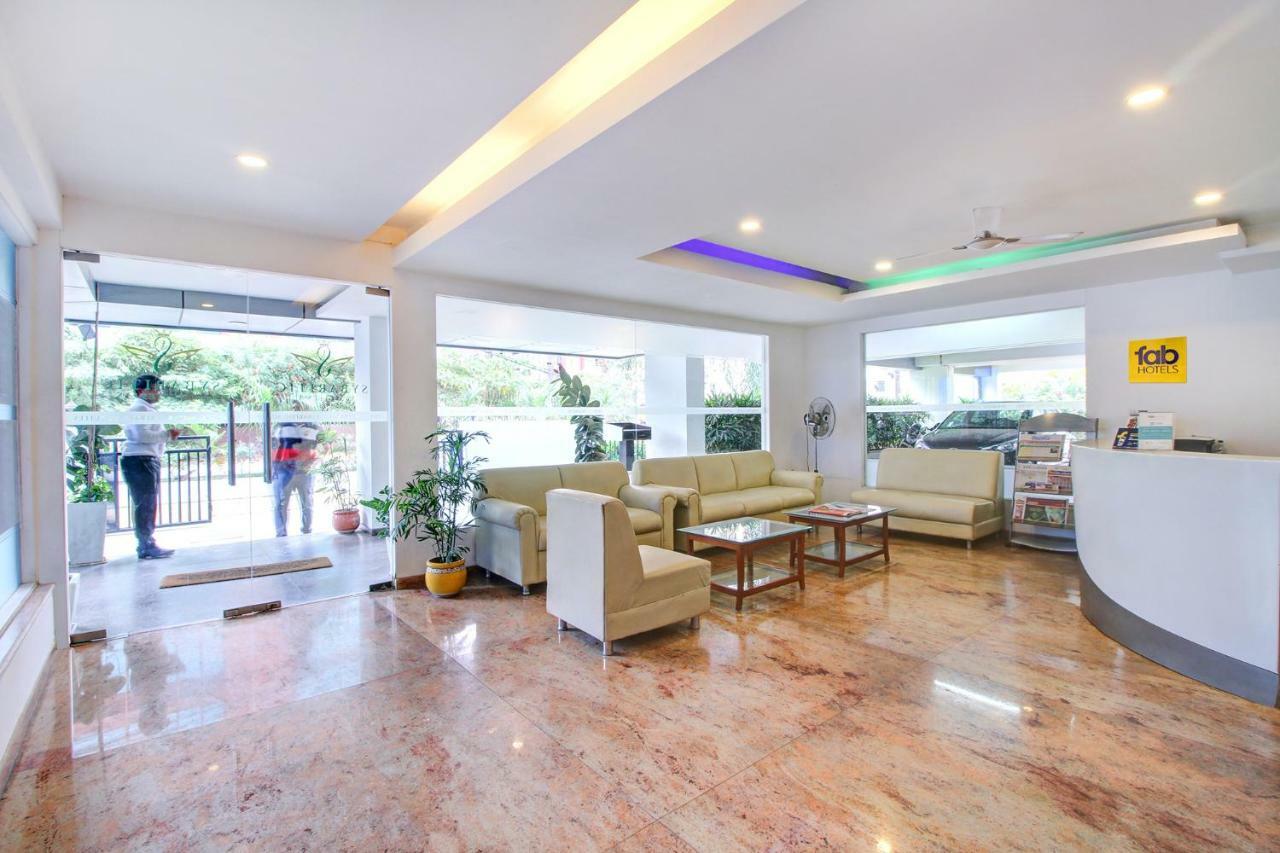 Fabhotel Syberitic Suites Gachibowli - Fully Vaccinated Staff Kondapur  Exterior foto